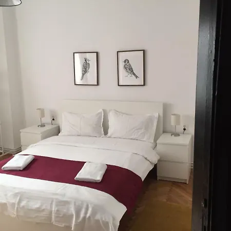Bliss - Opera Apartment